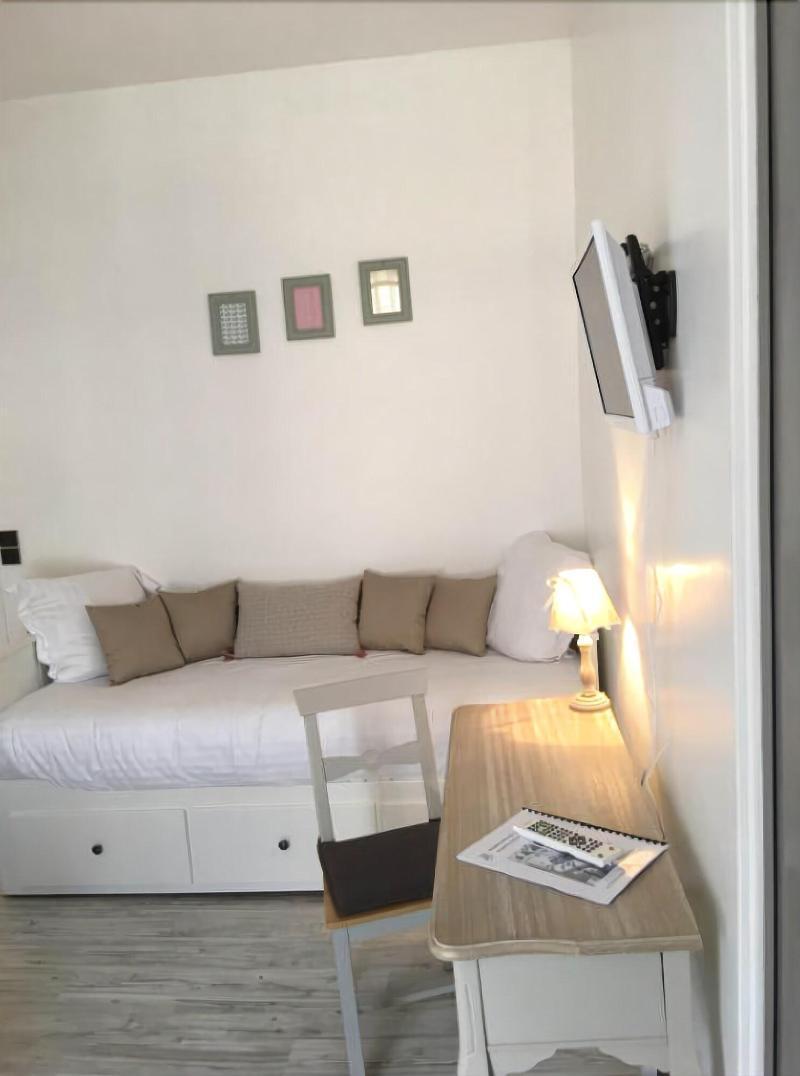 Hotel Moderne Tours Bagian luar foto