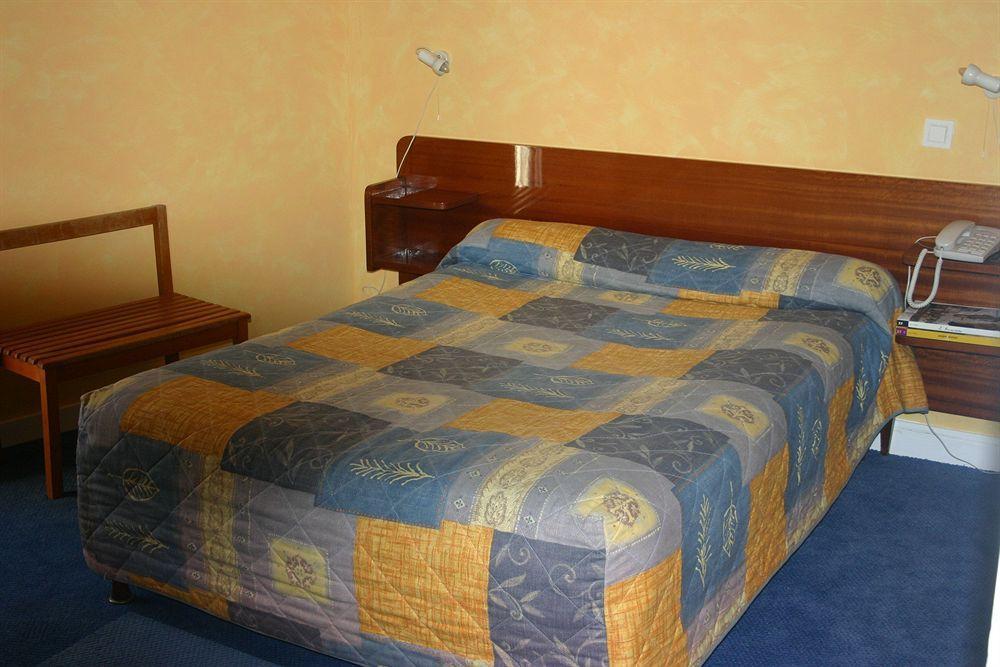 Hotel Moderne Tours Bagian luar foto