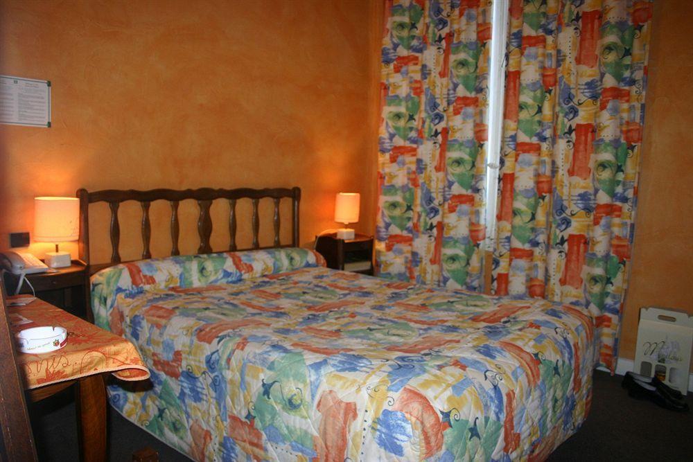 Hotel Moderne Tours Bagian luar foto