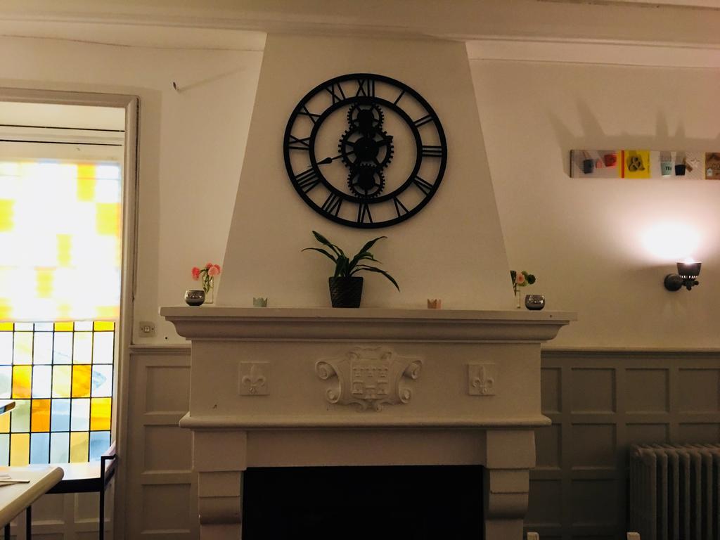 Hotel Moderne Tours Bagian luar foto